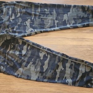 ALPHALETE Camo jogging pants
